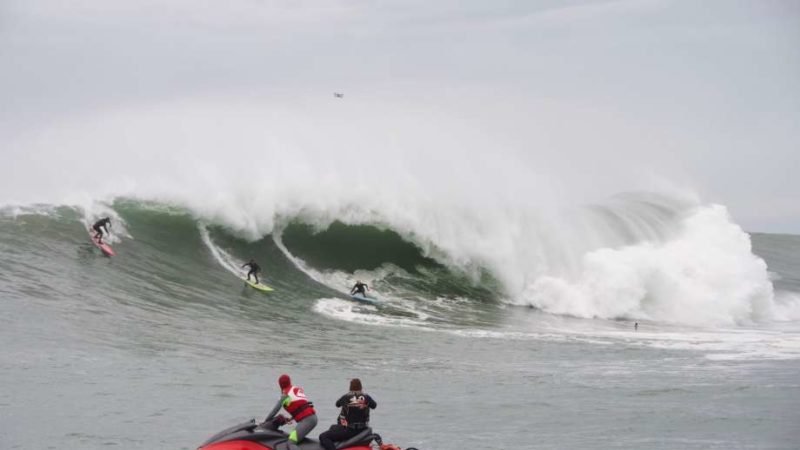 ‘Big waves feed my soul’: Surf photographer dishes on shooting Mavericks – SFGate