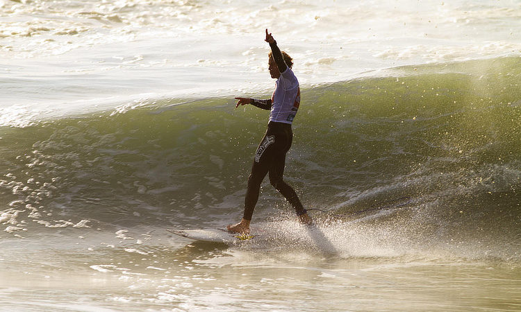 Claims in surfing influence judging scores – SurferToday