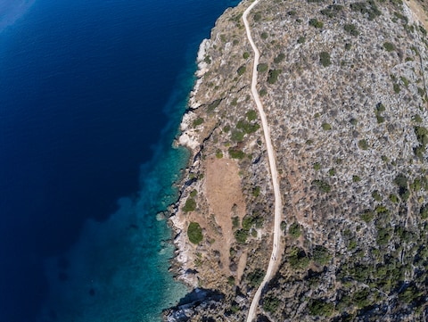 A walking path on Hydra