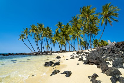 Makalawena Beach