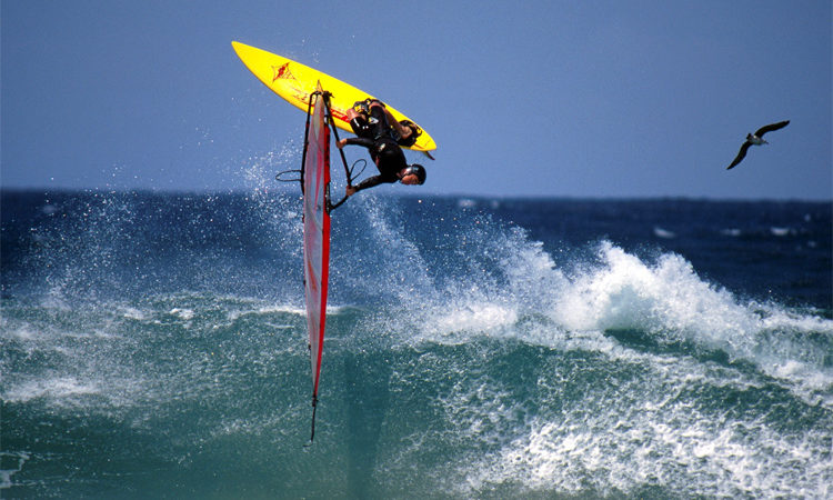 Legendary British windsurfer Danny Seales passes away – SurferToday