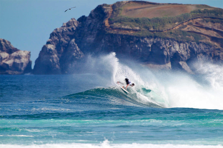 Azores Islands: a surfing heaven in the middle of the Atlantic Ocean | Photo: Poullenot/WSL