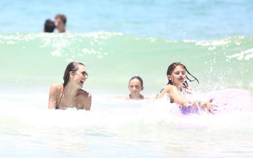 Alessandra Ambrosio practiced, body-boarding with daughter Anja – Who is the – Matzav Review