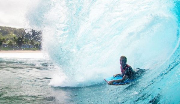 What’s the Difference Between Boogie Boarding and Bodyboarding? – TheInertia.com