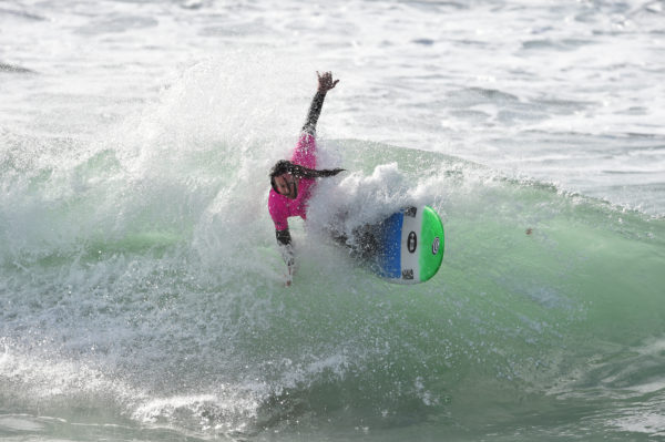 World’s best kneeboards surf Dunedin – Otago Daily Times