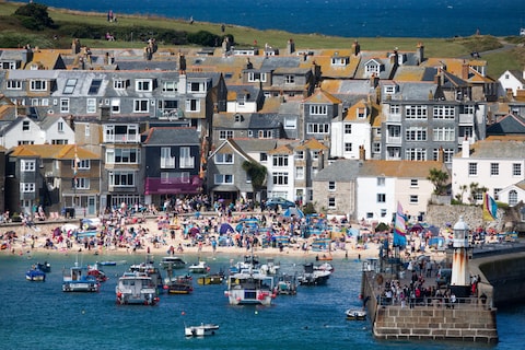 A postcard from Cornwall – is it really ‘like Benidorm on steroids?’ – Telegraph.co.uk