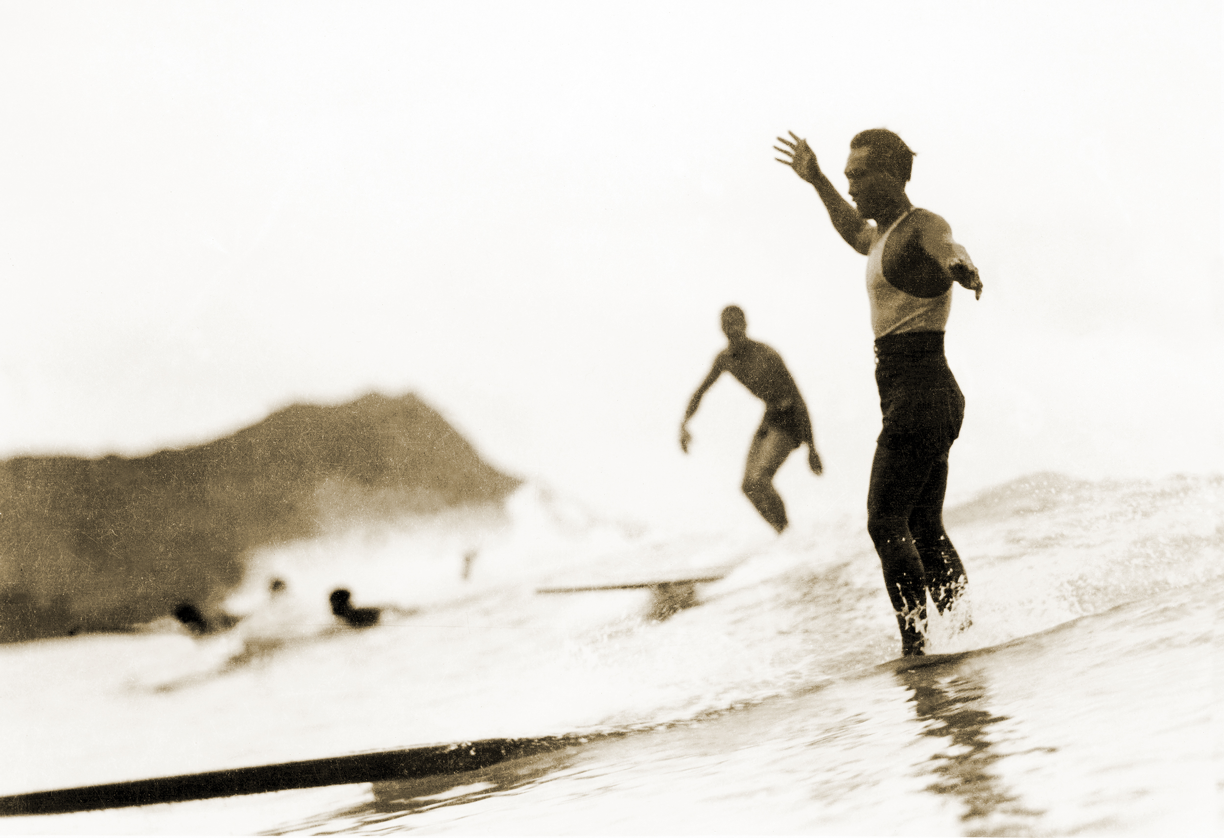 Duke’s Ulcers: How Surfing’s Central Icon Dealt with White Supremacy – Surfline.com Surf News
