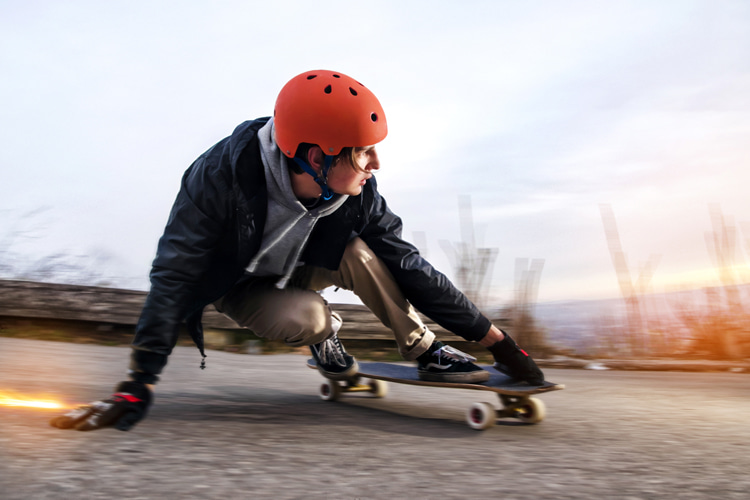 How to slow down and stop on a skateboard – SurferToday