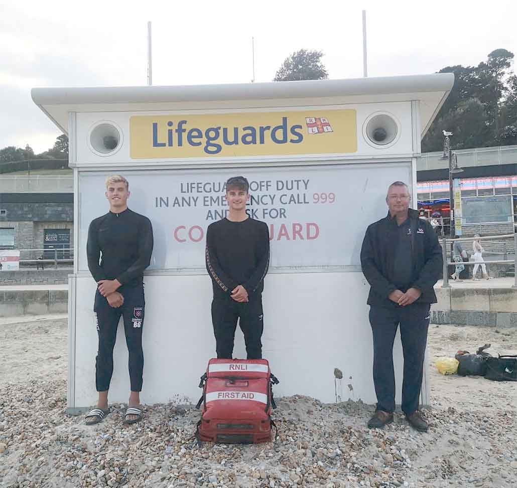 Lyme Regis lifeguards rescue unresponsive boy from water – LymeOnline