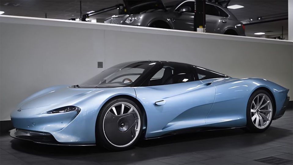 Watch the First McLaren Speedtail Touch Down in the US – Yahoo Lifestyle