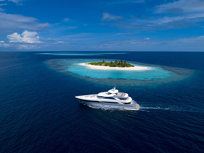 38m Searex yacht cruising 