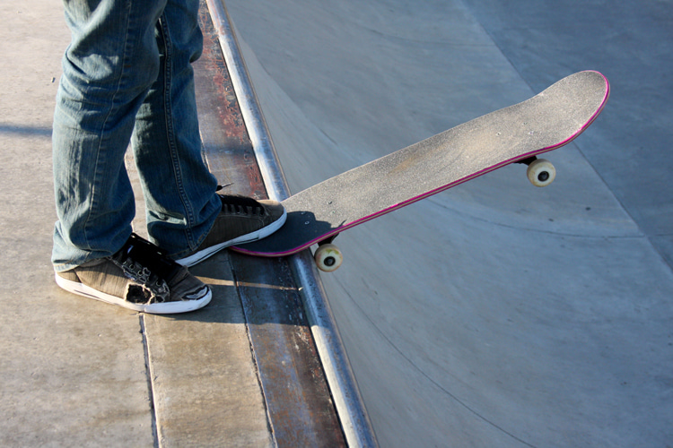 How to skate a bowl – SurferToday