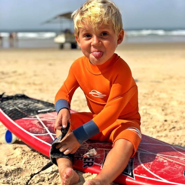 Little Boy Learnt How To Surf Completed Unaided By The Age Of Two – LADbible