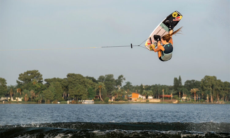Nic Rapa and Meagan Ethell win 2020 wakeboard world titles – SurferToday
